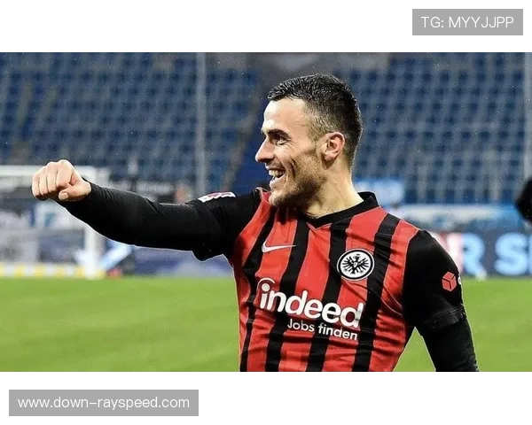 德甲推出半程纪念球，限量发售千枚